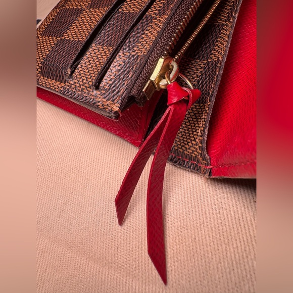 Louis Vuitton — Damier Ebene Emilie Wallet ❣️ AUTHENTIC/EUC✨ - Picture 11 of 16